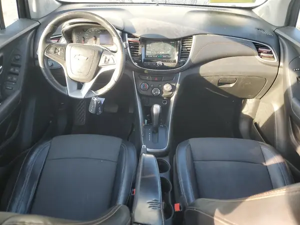KL7CJPSB5HB260165 2017 CHEVROLET TRAX - Image 8
