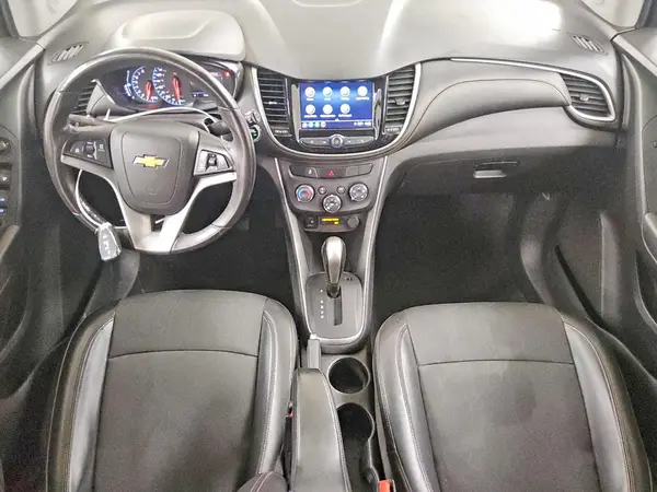 KL7CJPSB5JB607175 2018 CHEVROLET TRAX - Image 8