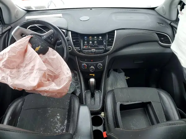 KL7CJPSB5JB649510 2018 CHEVROLET TRAX - Image 8