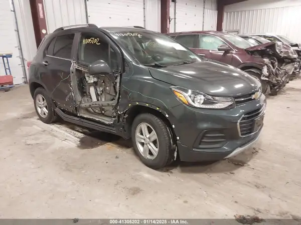 KL7CJPSB5JB716512 2018 CHEVROLET TRAX - Image 1