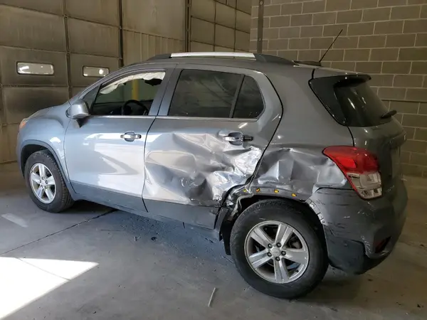 KL7CJPSB5KB765291 2019 CHEVROLET TRAX - Image 2