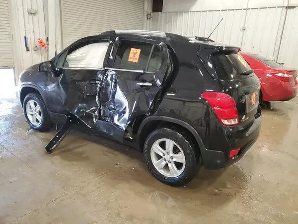 KL7CJPSB5KB773486 2019 CHEVROLET TRAX - Image 2