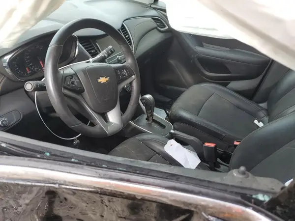KL7CJPSB5KB773486 2019 CHEVROLET TRAX - Image 8