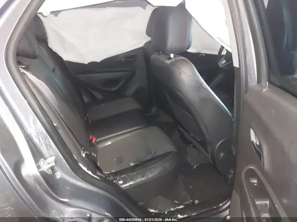 KL7CJPSB5KB782396 2019 CHEVROLET TRAX - Image 8