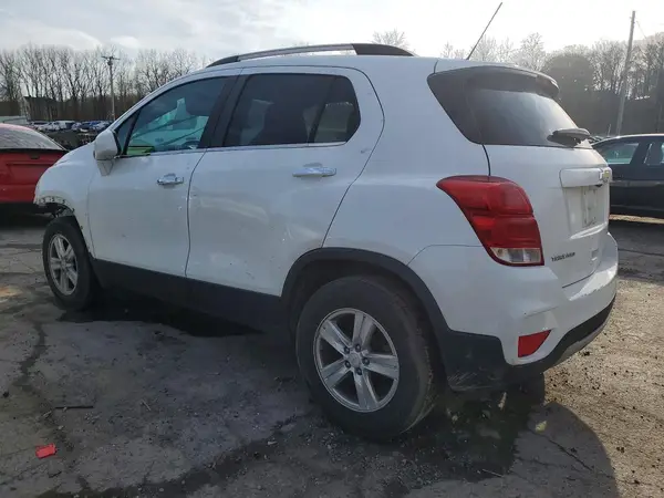KL7CJPSB5KB816658 2019 CHEVROLET TRAX - Image 2