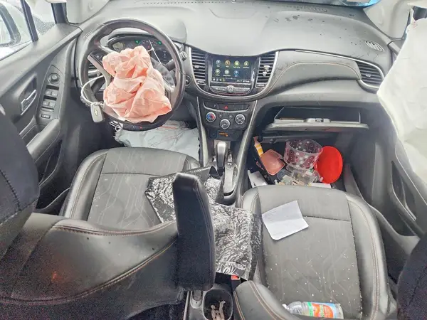 KL7CJPSB5KB837378 2019 CHEVROLET TRAX - Image 8