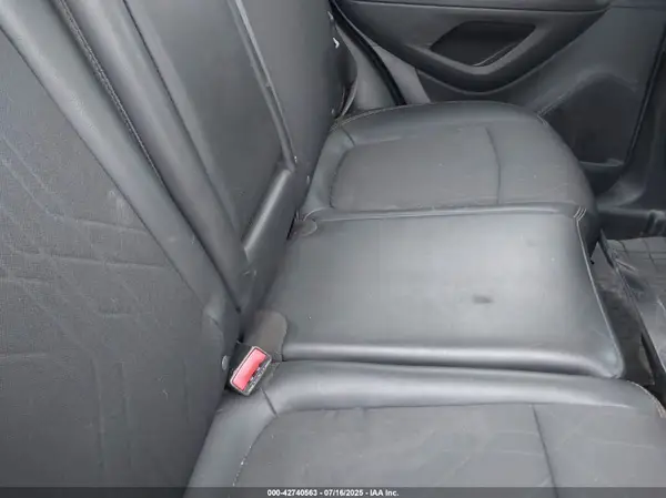 KL7CJPSB5KB837929 2019 CHEVROLET TRAX - Image 8