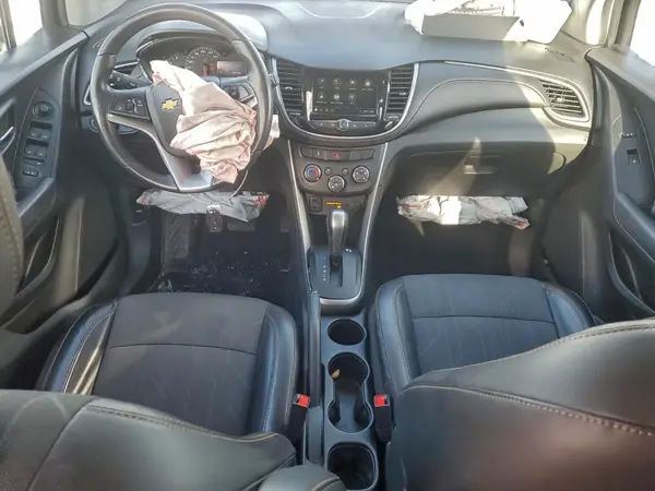 KL7CJPSB5KB854343 2019 CHEVROLET TRAX - Image 8
