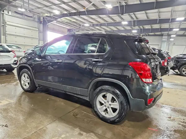 KL7CJPSB5KB879839 2019 CHEVROLET TRAX - Image 2