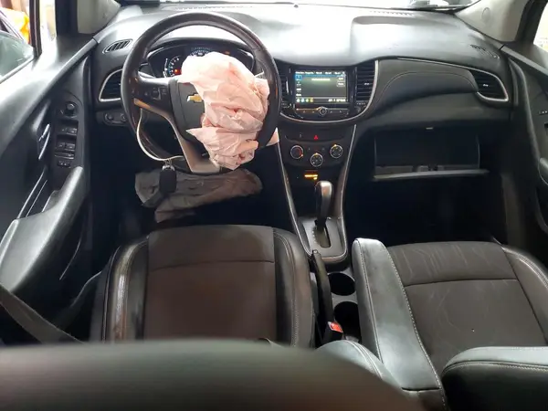 KL7CJPSB5KB924925 2019 CHEVROLET TRAX - Image 8