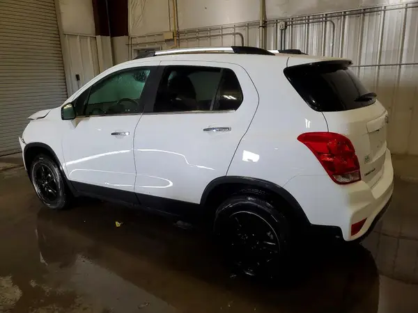KL7CJPSB5KB925671 2019 CHEVROLET TRAX - Image 2