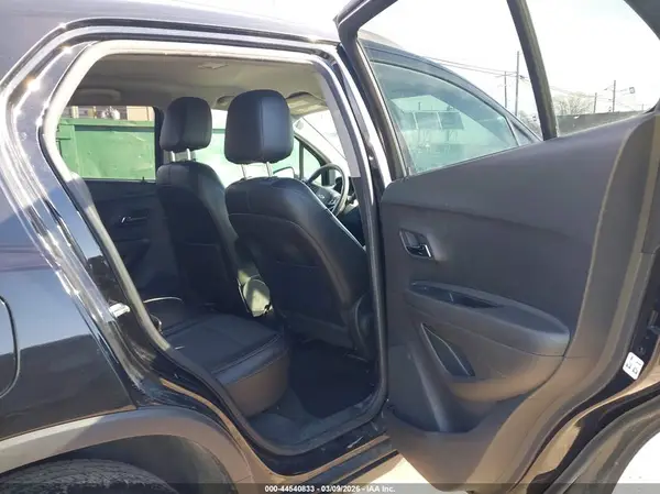 KL7CJPSB5KB948691 2019 CHEVROLET TRAX - Image 8
