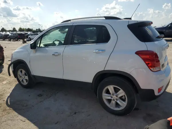 KL7CJPSB5KB955382 2019 CHEVROLET TRAX - Image 2