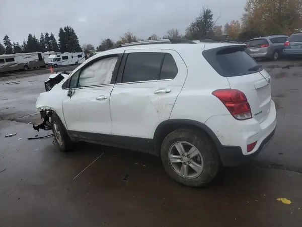 KL7CJPSB5KB957794 2019 CHEVROLET TRAX - Image 2