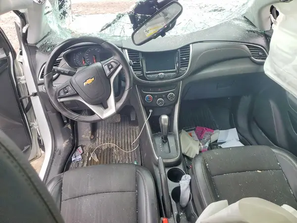 KL7CJPSB5LB003838 2020 CHEVROLET TRAX - Image 8