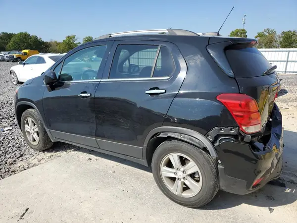 KL7CJPSB5LB006836 2020 CHEVROLET TRAX - Image 2
