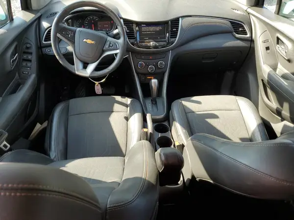 KL7CJPSB5LB006836 2020 CHEVROLET TRAX - Image 8