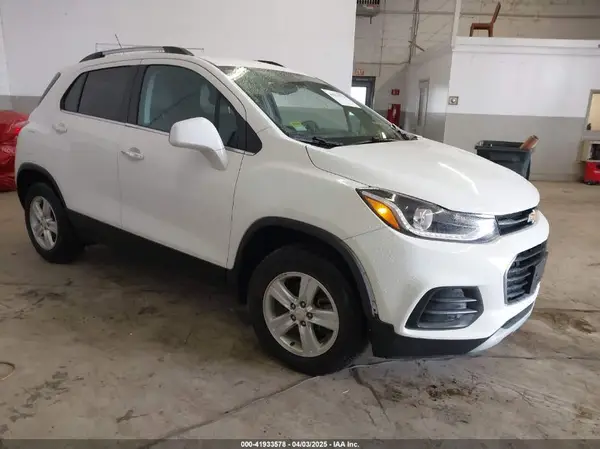 KL7CJPSB5LB022955 2020 CHEVROLET TRAX - Image 1