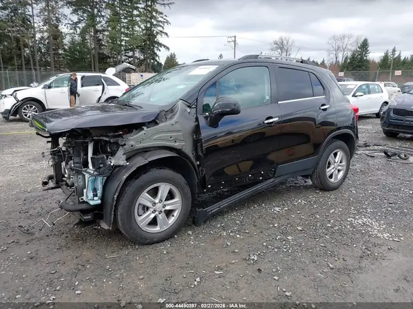 KL7CJPSB5LB056927 2020 CHEVROLET TRAX - Image 2