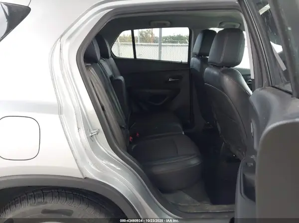 KL7CJPSB5LB322785 2020 CHEVROLET TRAX - Image 8