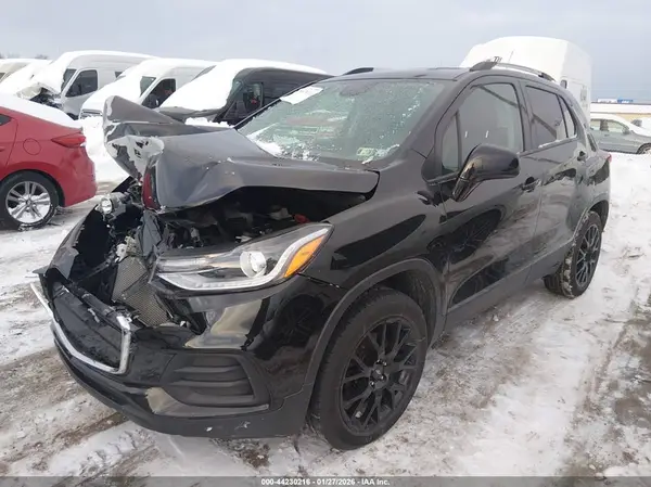 KL7CJPSB5LB349467 2020 CHEVROLET TRAX - Image 2