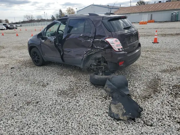 KL7CJPSB5MB314512 2021 CHEVROLET TRAX - Image 2