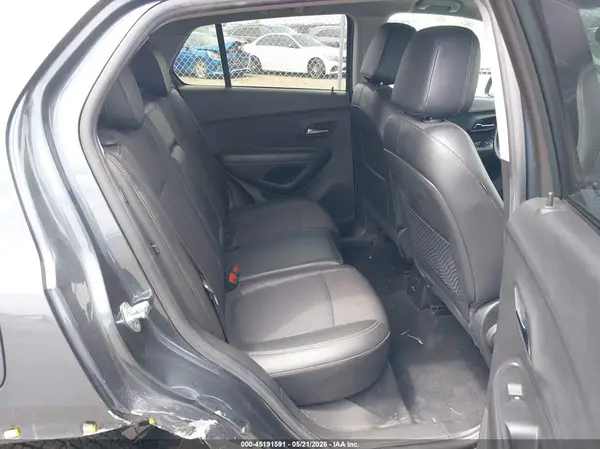 KL7CJPSB5MB331987 2021 CHEVROLET TRAX - Image 8