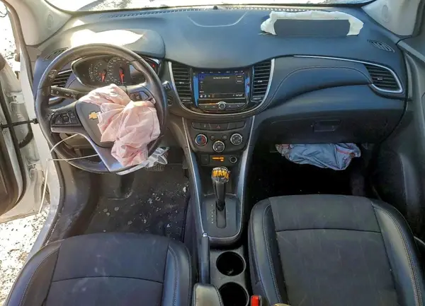 KL7CJPSB5MB346702 2021 CHEVROLET TRAX - Image 8