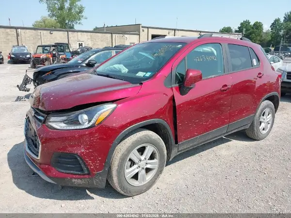 KL7CJPSB5MB349289 2021 CHEVROLET TRAX - Image 2