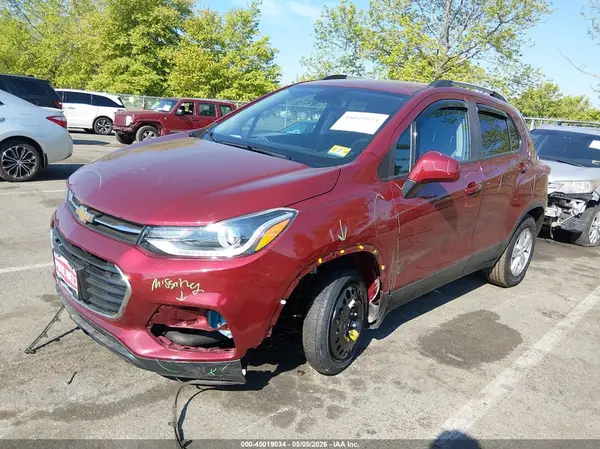 KL7CJPSB5MB357375 2021 CHEVROLET TRAX - Image 2