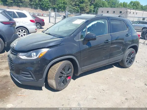 KL7CJPSB5MB358297 2021 CHEVROLET TRAX - Image 2