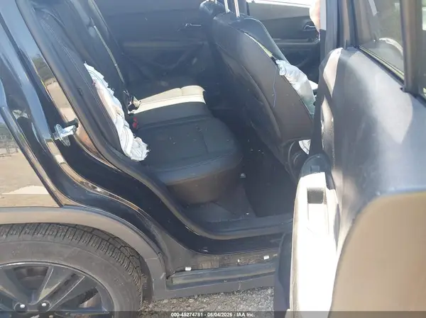 KL7CJPSB5MB358297 2021 CHEVROLET TRAX - Image 8