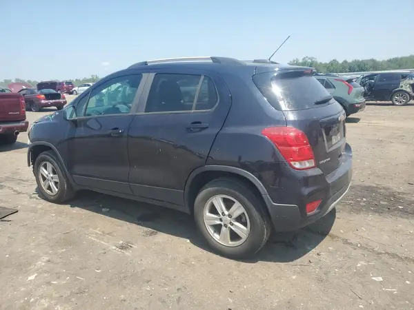 KL7CJPSB5MB358851 2021 CHEVROLET TRAX - Image 2