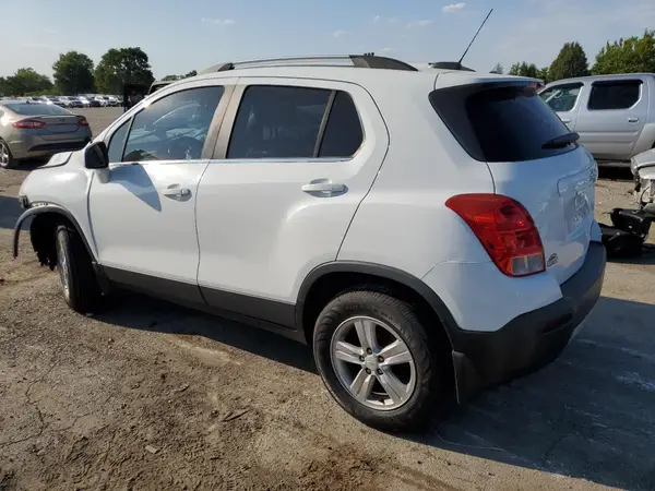 KL7CJPSB6GB537064 2016 CHEVROLET TRAX - Image 2