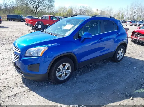 KL7CJPSB6GB560554 2016 CHEVROLET TRAX - Image 2
