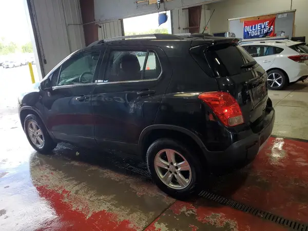 KL7CJPSB6GB569397 2016 CHEVROLET TRAX - Image 2