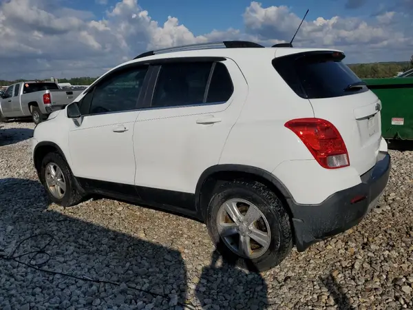 KL7CJPSB6GB592467 2016 CHEVROLET TRAX - Image 2