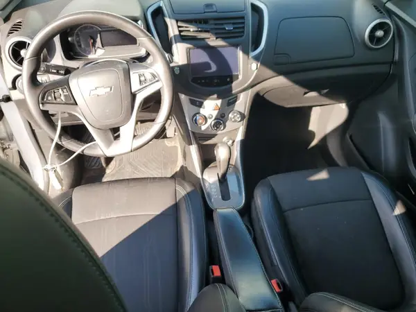 KL7CJPSB6GB592467 2016 CHEVROLET TRAX - Image 8