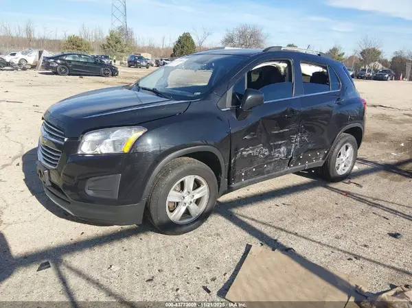 KL7CJPSB6GB657298 2016 CHEVROLET TRAX - Image 2