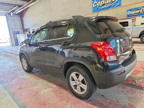 KL7CJPSB6GB675560 2016 CHEVROLET TRAX - Image 2