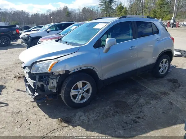 KL7CJPSB6GB754727 2016 CHEVROLET TRAX - Image 2