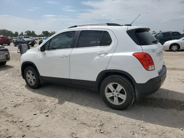 KL7CJPSB6GB758907 2016 CHEVROLET TRAX - Image 2
