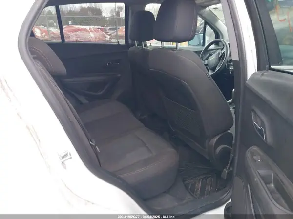 KL7CJPSB6HB054501 2017 CHEVROLET TRAX - Image 8