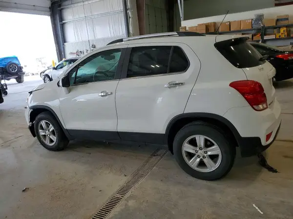 KL7CJPSB6HB076420 2017 CHEVROLET TRAX - Image 2