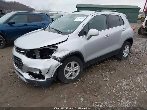 KL7CJPSB6HB133666 2017 CHEVROLET TRAX - Image 2
