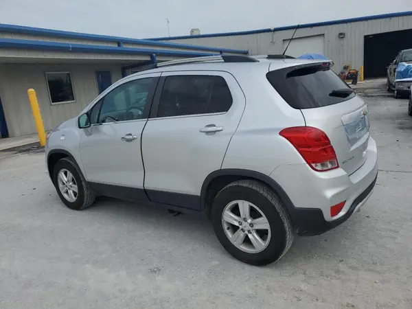 KL7CJPSB6HB149396 2017 CHEVROLET TRAX - Image 2