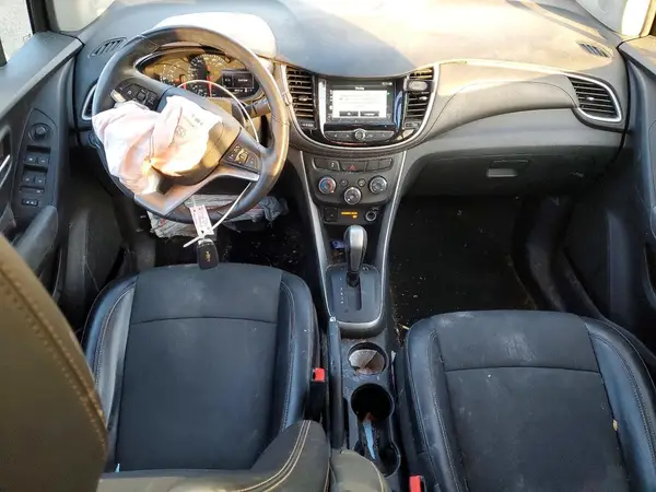 KL7CJPSB6HB194564 2017 CHEVROLET TRAX - Image 8