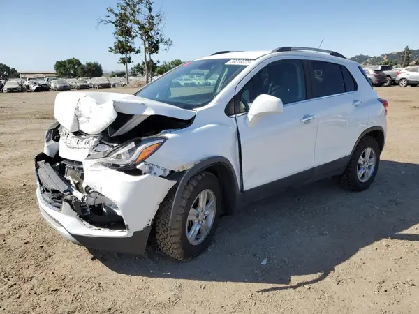 KL7CJPSB6JB572131 2018 CHEVROLET TRAX - Image 1
