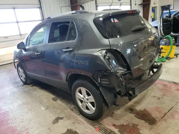 KL7CJPSB6JB584182 2018 CHEVROLET TRAX - Image 2
