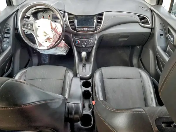 KL7CJPSB6JB602289 2018 CHEVROLET TRAX - Image 8